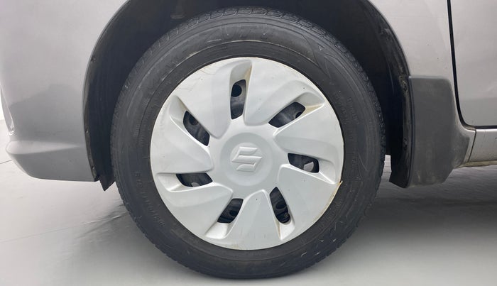 2017 Maruti Celerio ZXI D, Petrol, Manual, 34,255 km, Left Front Wheel