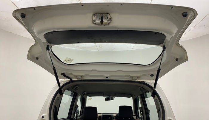 2017 Maruti Wagon R 1.0 LXI CNG, CNG, Manual, 74,774 km, Boot Door Open