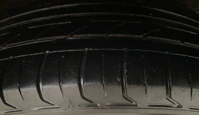 2014 Hyundai Elite i20 ASTA 1.4 CRDI, Diesel, Manual, 82,930 km, Left Rear Tyre Tread