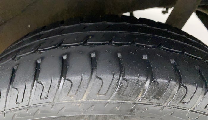 2016 Maruti Wagon R 1.0 VXI OPT, Petrol, Manual, 26,470 km, Left Rear Tyre Tread