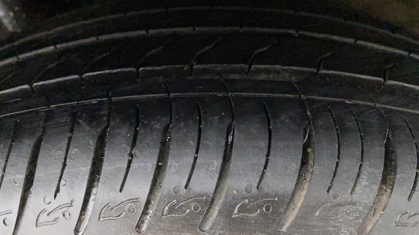 2021 KIA SONET HTK PLUS 1.2, Petrol, Manual, 6,954 km, Right Rear Tyre Tread