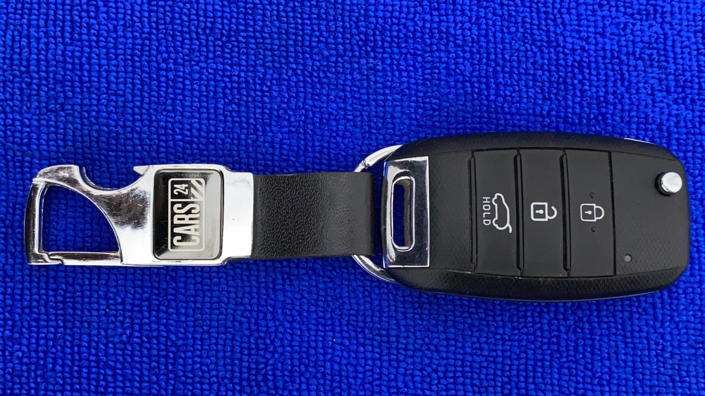 2021 KIA SONET HTK PLUS 1.2, Petrol, Manual, 6,954 km, Key Close Up