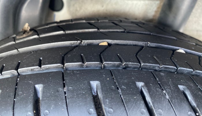 2024 Hyundai Verna SX (O) 1.5 TURBO PETROL DCT, Petrol, Automatic, 3,081 km, Left Rear Tyre Tread