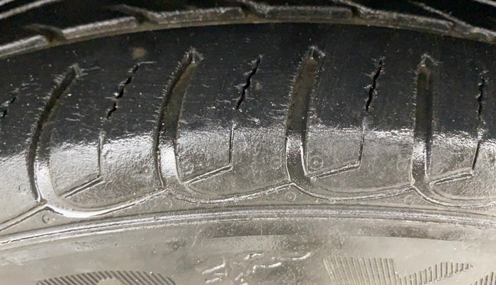 2021 Ford Ecosport TITANIUM 1.5L PETROL, Petrol, Manual, 38,092 km, Right Front Tyre Tread