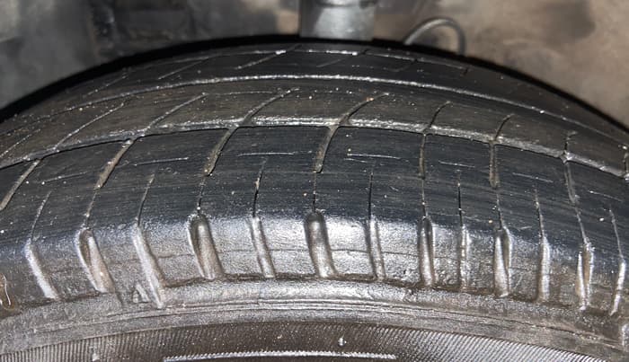 2018 Hyundai Elite i20 MAGNA EXECUTIVE 1.2, CNG, Manual, 94,783 km, Left Front Tyre Tread