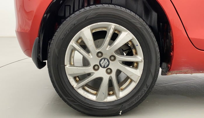2014 Maruti Swift ZXI D, Petrol, Manual, 69,865 km, Right Rear Wheel