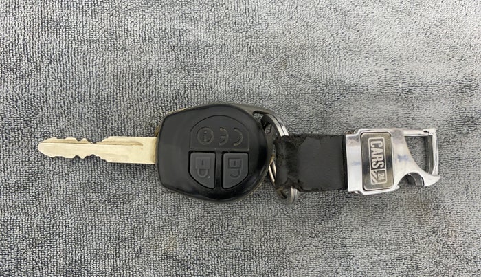 2014 Maruti Swift ZXI D, Petrol, Manual, 69,865 km, Key Close Up
