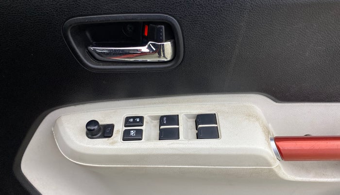 2018 Maruti IGNIS ZETA 1.2 AMT, Petrol, Automatic, 66,982 km, Driver Side Door Panels Control