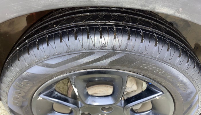 2018 Maruti IGNIS ZETA 1.2 AMT, Petrol, Automatic, 66,982 km, Right Front Tyre Tread