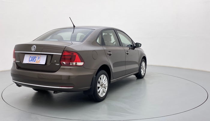 2017 Volkswagen Vento HIGHLINE 1.2 TSI AT, Petrol, Automatic, 52,022 km, Right Back Diagonal