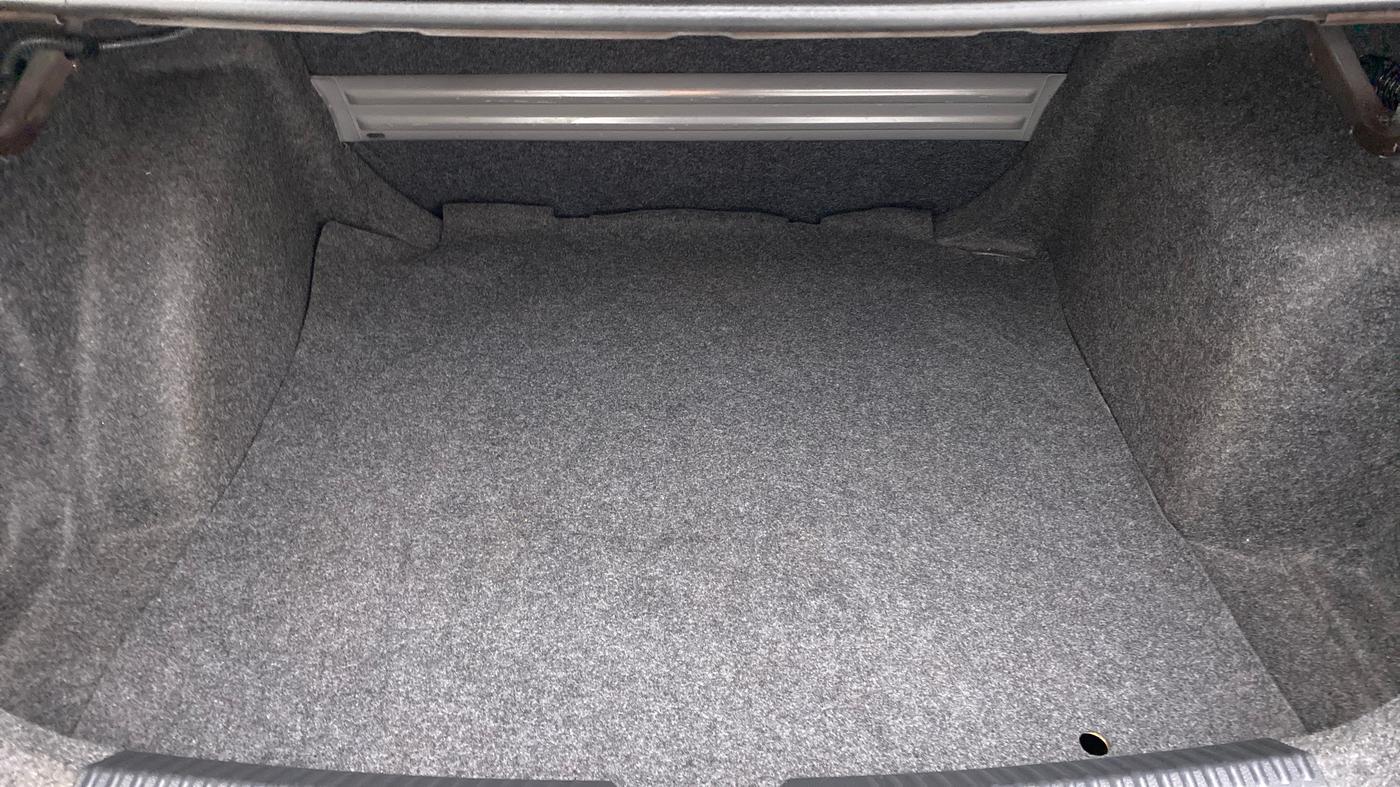 2017 Volkswagen Vento HIGHLINE 1.2 TSI AT, Petrol, Automatic, 52,022 km, Boot Inside