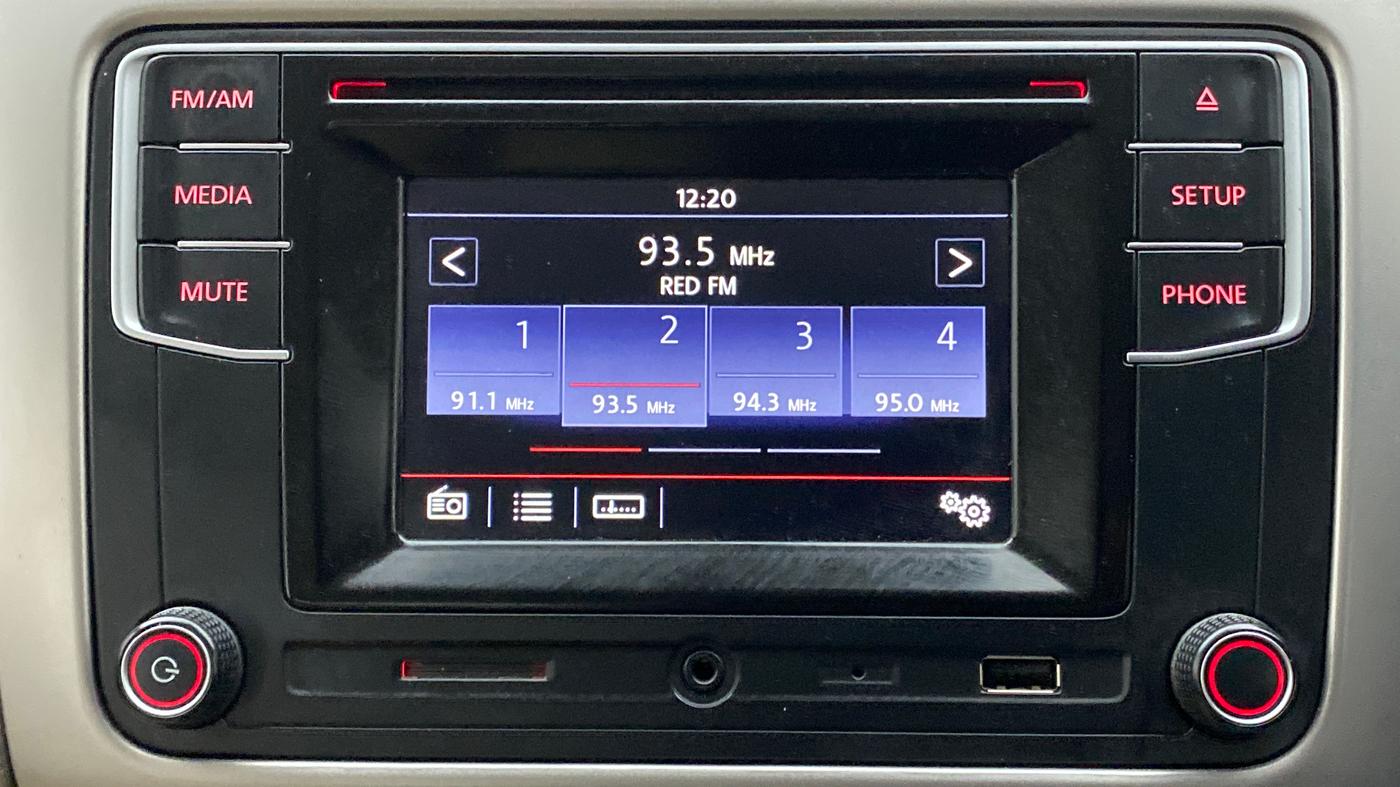 2017 Volkswagen Vento HIGHLINE 1.2 TSI AT, Petrol, Automatic, 52,022 km, Infotainment System