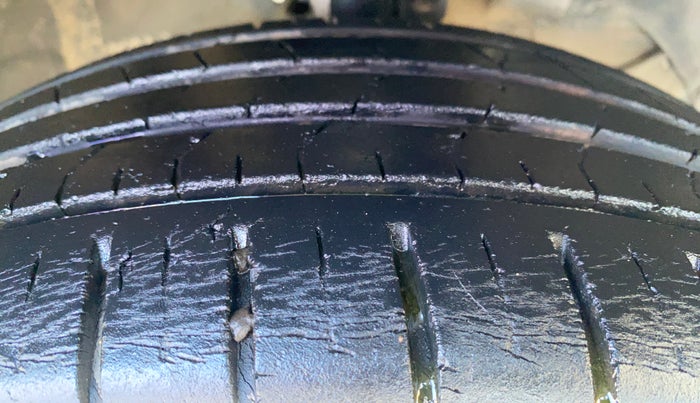 2021 Maruti Baleno ZETA PETROL 1.2, Petrol, Manual, 54,332 km, Right Front Tyre Tread