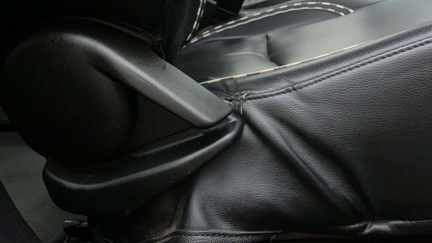 2016 Maruti Baleno DELTA 1.2 K12, Petrol, Manual, Driver Side Adjustment Panel