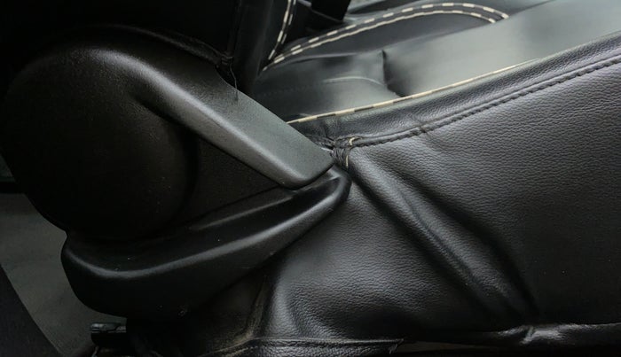 2016 Maruti Baleno DELTA 1.2 K12, Petrol, Manual, Driver Side Adjustment Panel