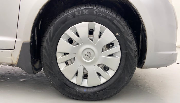 2007 Maruti Swift LXI 1.3, Petrol, Manual, 48,824 km, Right Front Wheel
