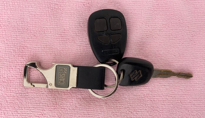 2007 Maruti Swift LXI 1.3, Petrol, Manual, 48,824 km, Key Close Up