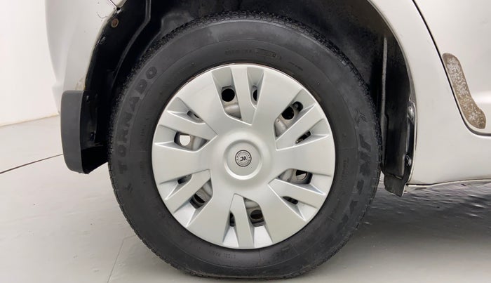 2007 Maruti Swift LXI 1.3, Petrol, Manual, 48,824 km, Right Rear Wheel