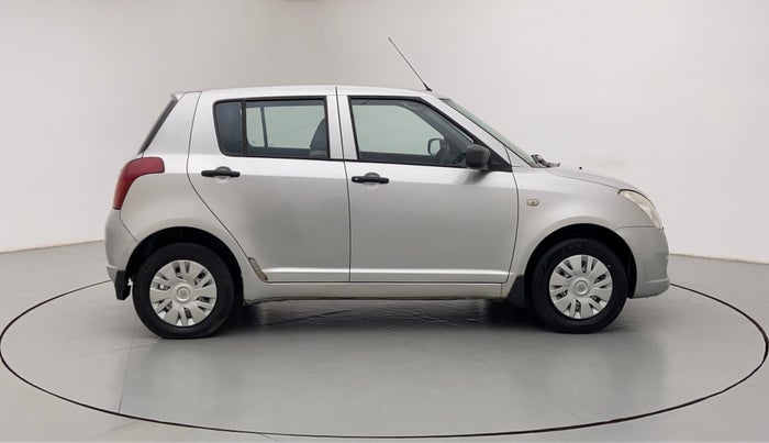 2007 Maruti Swift LXI 1.3, Petrol, Manual, 48,824 km, Right Side