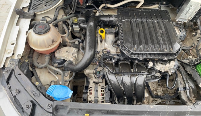 2018 Volkswagen Polo HIGHLINE PLUS 1.0 16 ALLOY, Petrol, Manual, 73,237 km, Engine View - Right