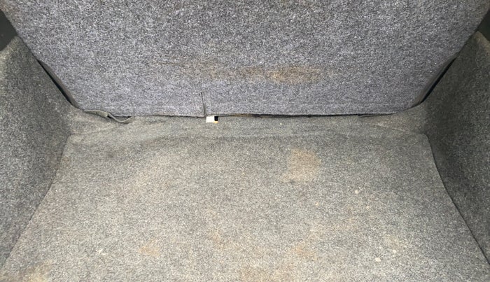 2018 Volkswagen Polo HIGHLINE PLUS 1.0 16 ALLOY, Petrol, Manual, 73,237 km, Boot Inside