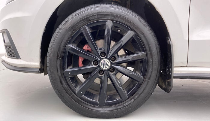 2020 Volkswagen Polo HIGHLINE PLUS 1.0 TSI MT, Petrol, Manual, 31,204 km, Left Front Wheel