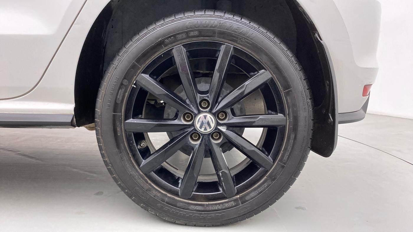 2020 Volkswagen Polo HIGHLINE PLUS 1.0 TSI MT, Petrol, Manual, 31,204 km, Left Rear Wheel