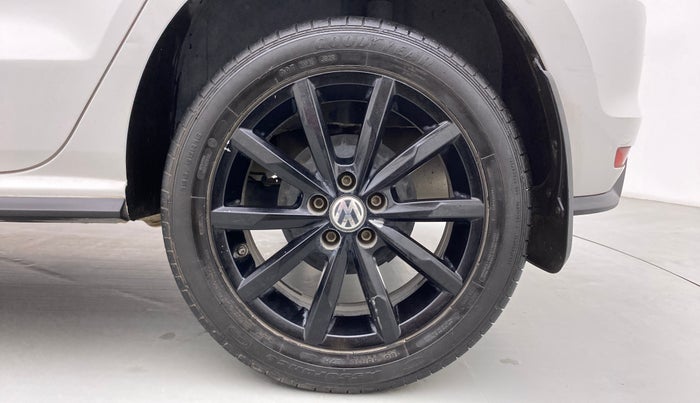 2020 Volkswagen Polo HIGHLINE PLUS 1.0 TSI MT, Petrol, Manual, 31,204 km, Left Rear Wheel