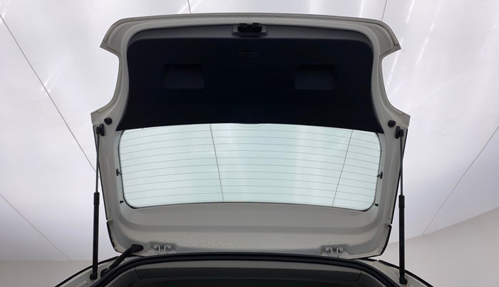 2020 Volkswagen Polo HIGHLINE PLUS 1.0 TSI MT, Petrol, Manual, 31,204 km, Boot Door Open