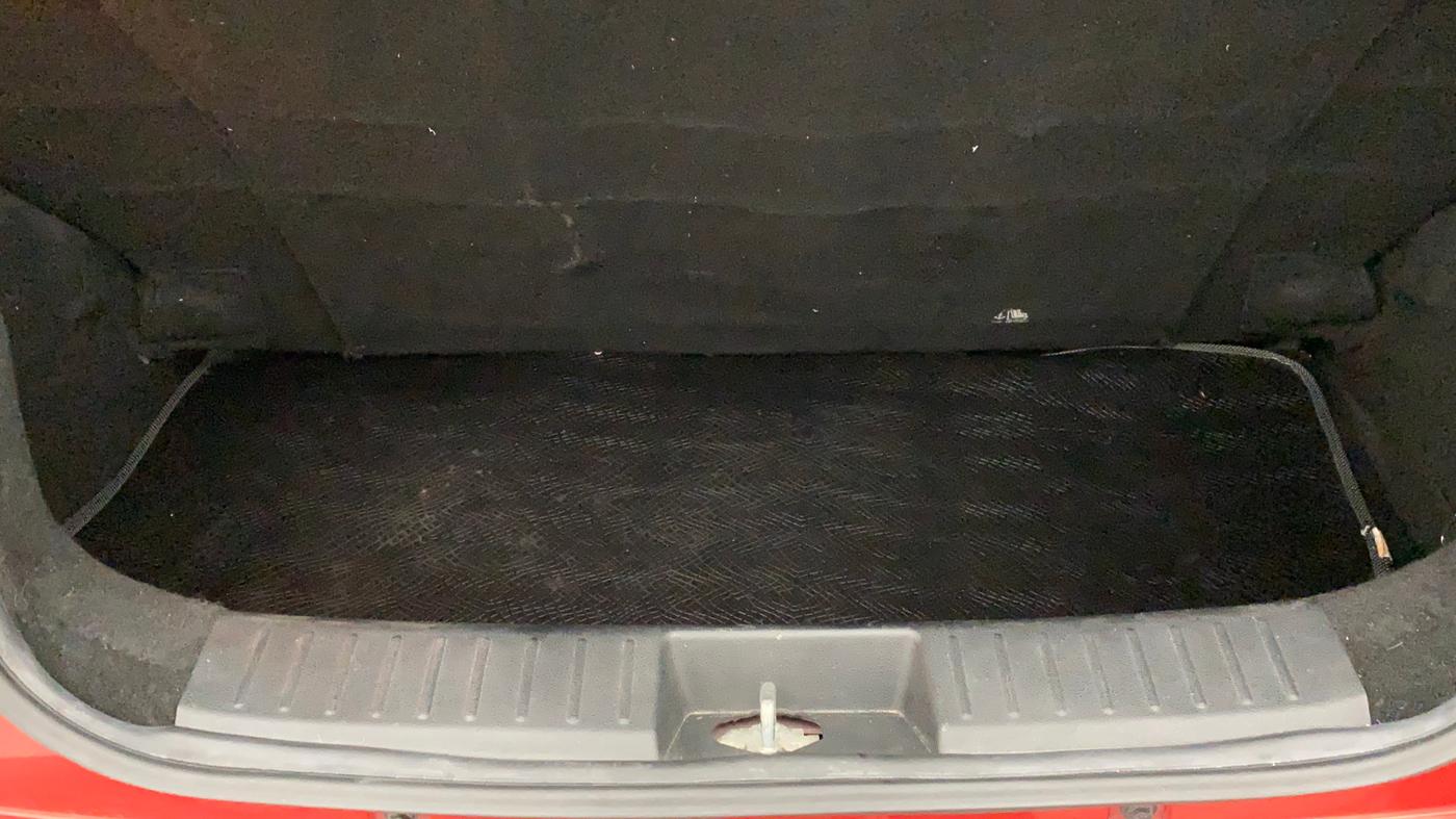 2017 Mahindra KUV 100 NXT K8 P 6 STR, Petrol, Manual, 7,845 km, Boot Inside