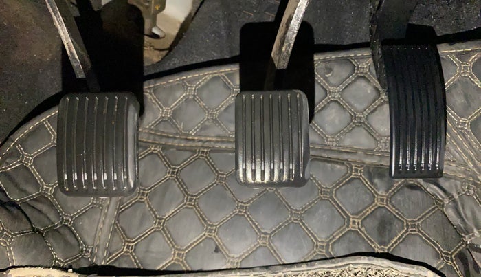 2018 Hyundai Grand i10 SPORTZ 1.2 KAPPA VTVT, CNG, Manual, 35,647 km, Pedals