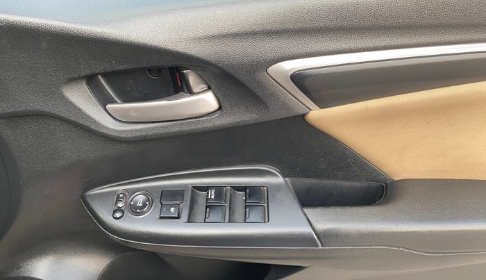 2017 Honda Jazz 1.2L I-VTEC V AT, Petrol, Automatic, 28,120 km, Driver Side Door Panels Control