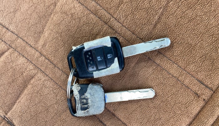 2017 Honda Jazz 1.2L I-VTEC V AT, Petrol, Automatic, 28,120 km, Key Close Up