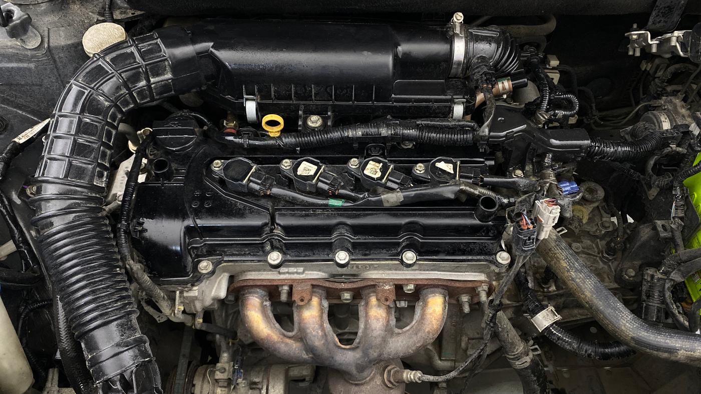 2019 Maruti Swift VXI, Petrol, Manual, 84,360 km, Engine View