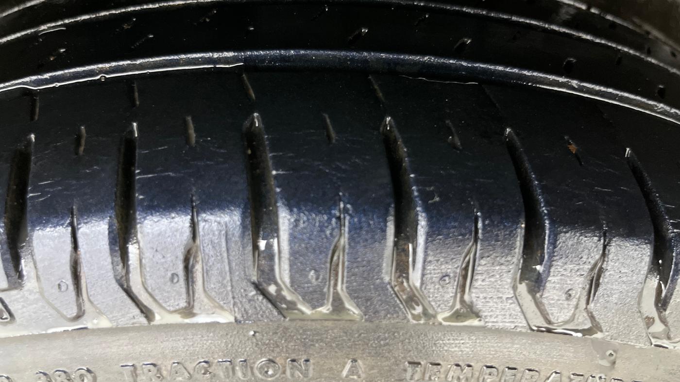 2018 Maruti Swift VXI, Petrol, Manual, 93,749 km, Right Rear Tyre Tread