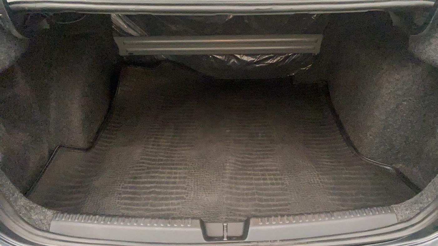2018 Volkswagen Vento HIGHLINE PLUS 1.5 AT 16 ALLOY, Diesel, Automatic, 70,205 km, Boot Inside