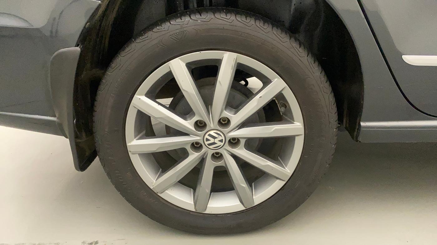 2018 Volkswagen Vento HIGHLINE PLUS 1.5 AT 16 ALLOY, Diesel, Automatic, 70,205 km, Right Rear Wheel