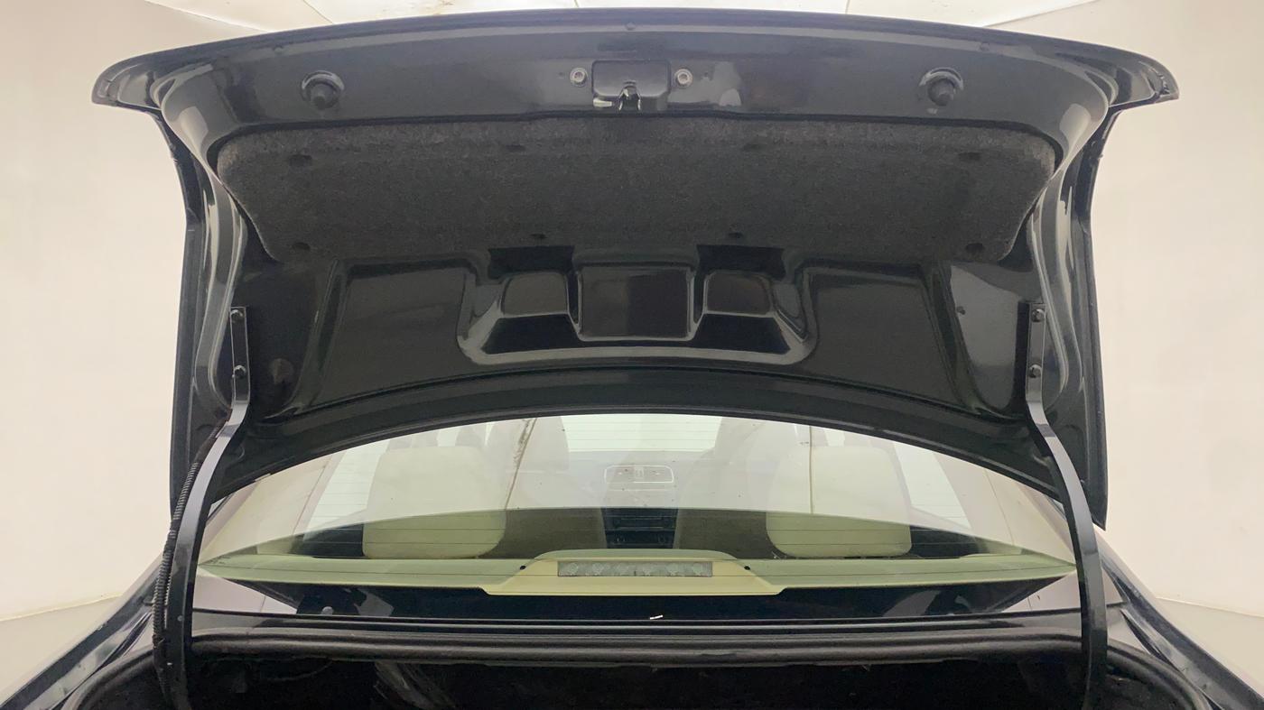 2018 Volkswagen Vento HIGHLINE PLUS 1.5 AT 16 ALLOY, Diesel, Automatic, 70,205 km, Boot Door Open