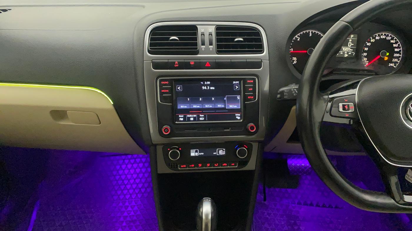 2018 Volkswagen Vento HIGHLINE PLUS 1.5 AT 16 ALLOY, Diesel, Automatic, 70,205 km, Air Conditioner