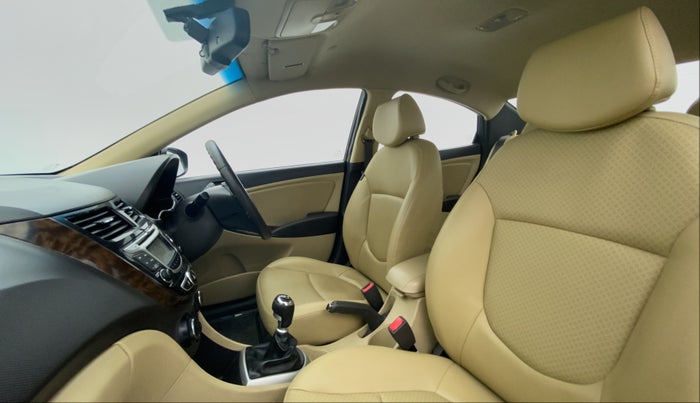 2014 Hyundai Verna FLUIDIC 1.6 SX VTVT OPT, Petrol, Manual, 55,244 km, Right Side Front Door Cabin