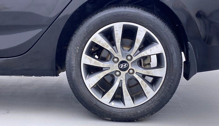 2014 Hyundai Verna FLUIDIC 1.6 SX VTVT OPT, Petrol, Manual, 55,244 km, Left Rear Wheel