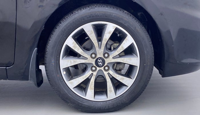 2014 Hyundai Verna FLUIDIC 1.6 SX VTVT OPT, Petrol, Manual, 55,244 km, Right Front Wheel