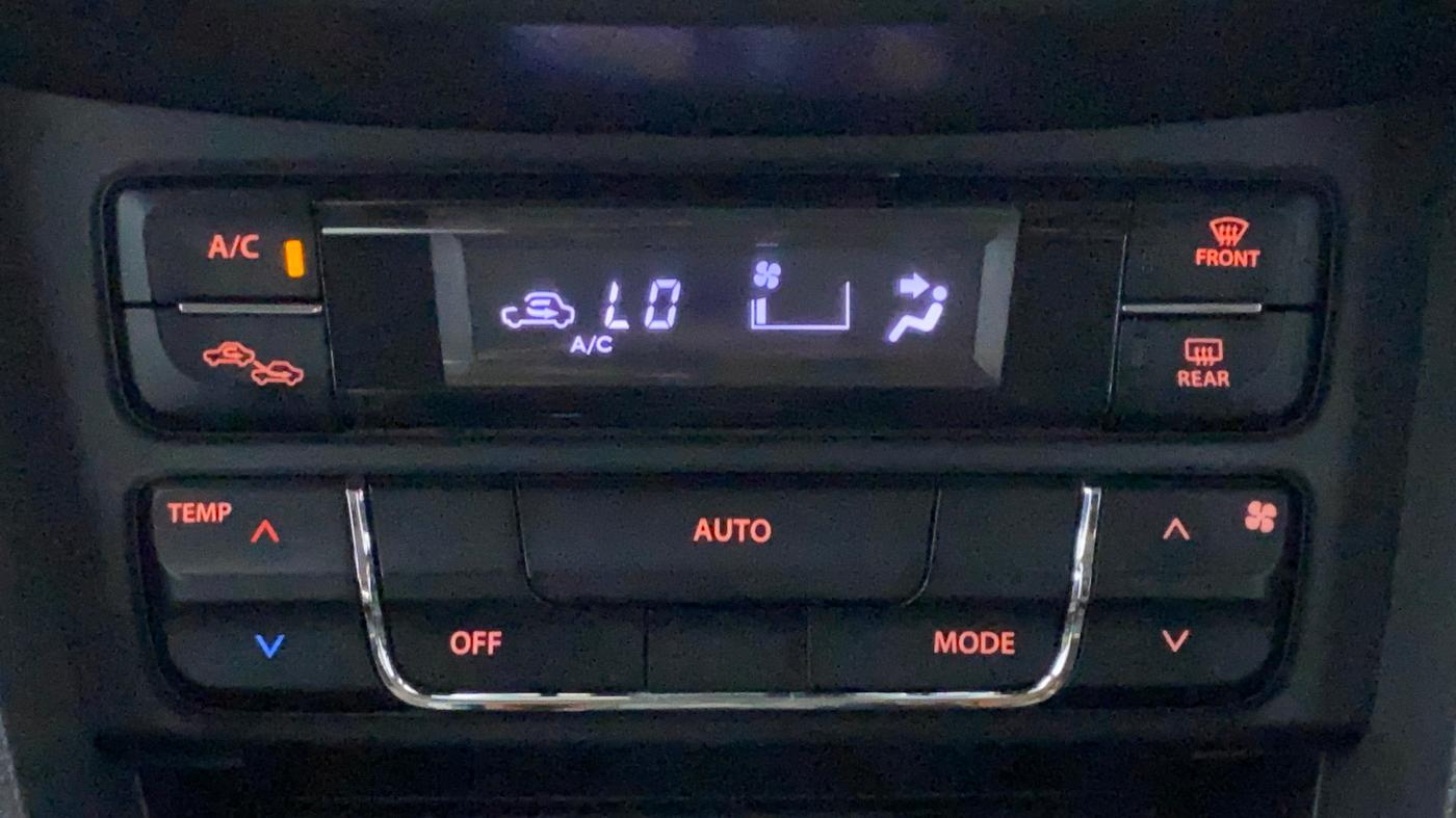 2016 Maruti Vitara Brezza ZDI PLUS DUAL TONE, Diesel, Manual, 37,971 km, Automatic Climate Control