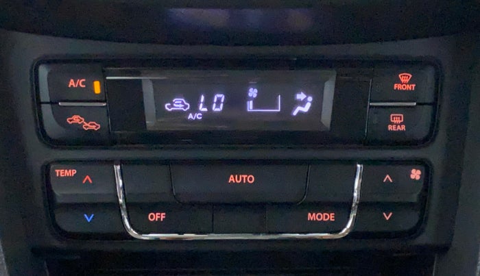 2016 Maruti Vitara Brezza ZDI PLUS DUAL TONE, Diesel, Manual, 37,971 km, Automatic Climate Control