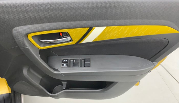 2016 Maruti Vitara Brezza ZDI PLUS DUAL TONE, Diesel, Manual, 37,971 km, Driver Side Door Panels Control