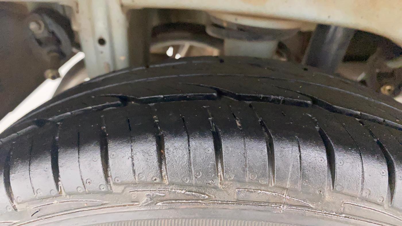2014 Maruti Alto 800 LXI, Petrol, Manual, 78,731 km, Right Rear Tyre Tread