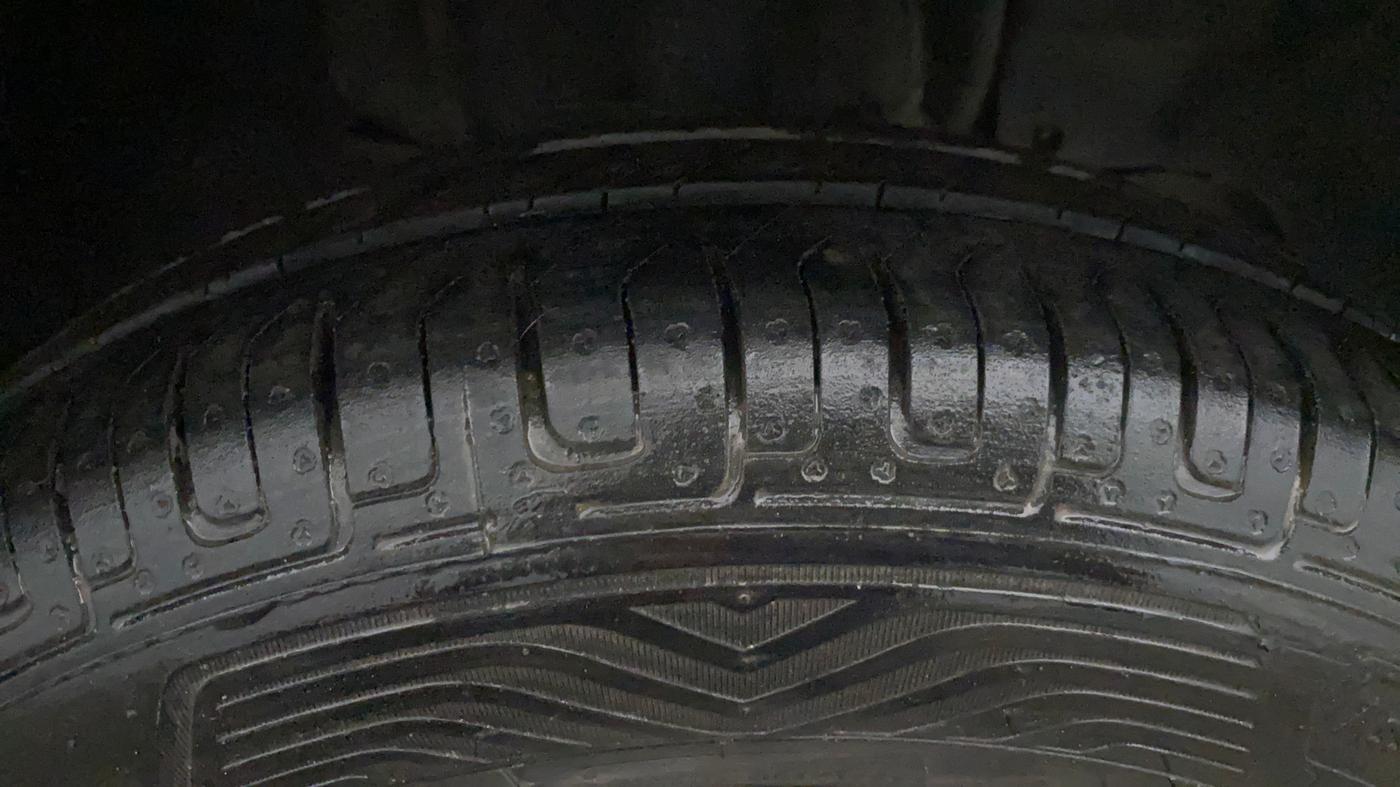 2018 Tata Tiago XM PETROL, Petrol, Manual, 62,770 km, Right Front Tyre Tread