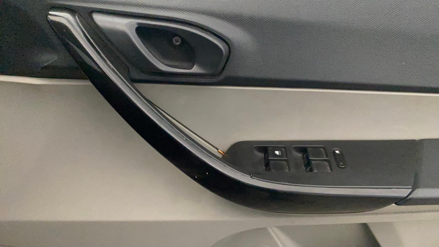 2018 Tata Tiago XM PETROL, Petrol, Manual, 62,770 km, Driver Side Door Panels Control
