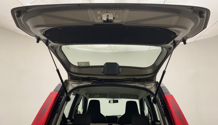 2022 Maruti New Wagon-R VXI 1.0 AMT, Petrol, Automatic, 18,757 km, Boot Door Open