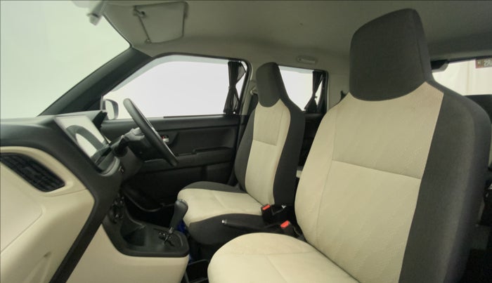 2022 Maruti New Wagon-R VXI 1.0 AMT, Petrol, Automatic, 18,757 km, Right Side Front Door Cabin